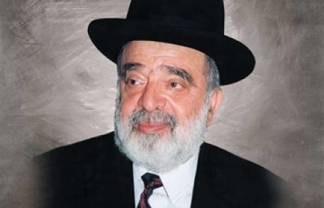 הגאון רבי בן ציון אבא שאול זצ"ל מסביר את כח ברכותיו -באדיבות  "דרשו"
