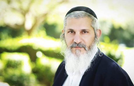 היישר מאוגדה 98: הרב בנימין שוקרון בסינגל בכורה – 'מעל הזמן'