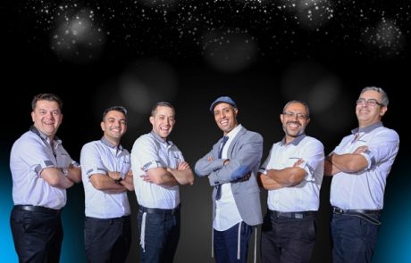 רועי ידיד  ענבי הגפן – מחרוזת רוק – משירי דדי גראוכר (קווי ה', כי הם חיינו, הוא יגאל אותנו)