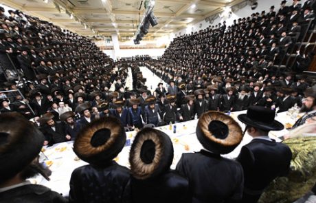 שמחת אירוסי נכדת כ"ק מרן האדמו"ר מצאנז שליט"א – צילום משה גולדשטיין