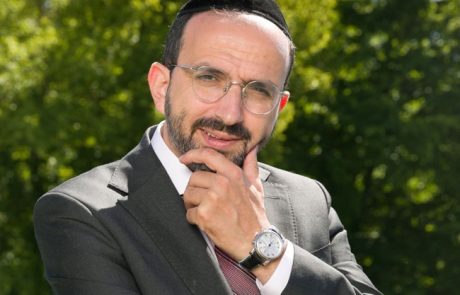 זמן הגאולה – מנחם קובי
